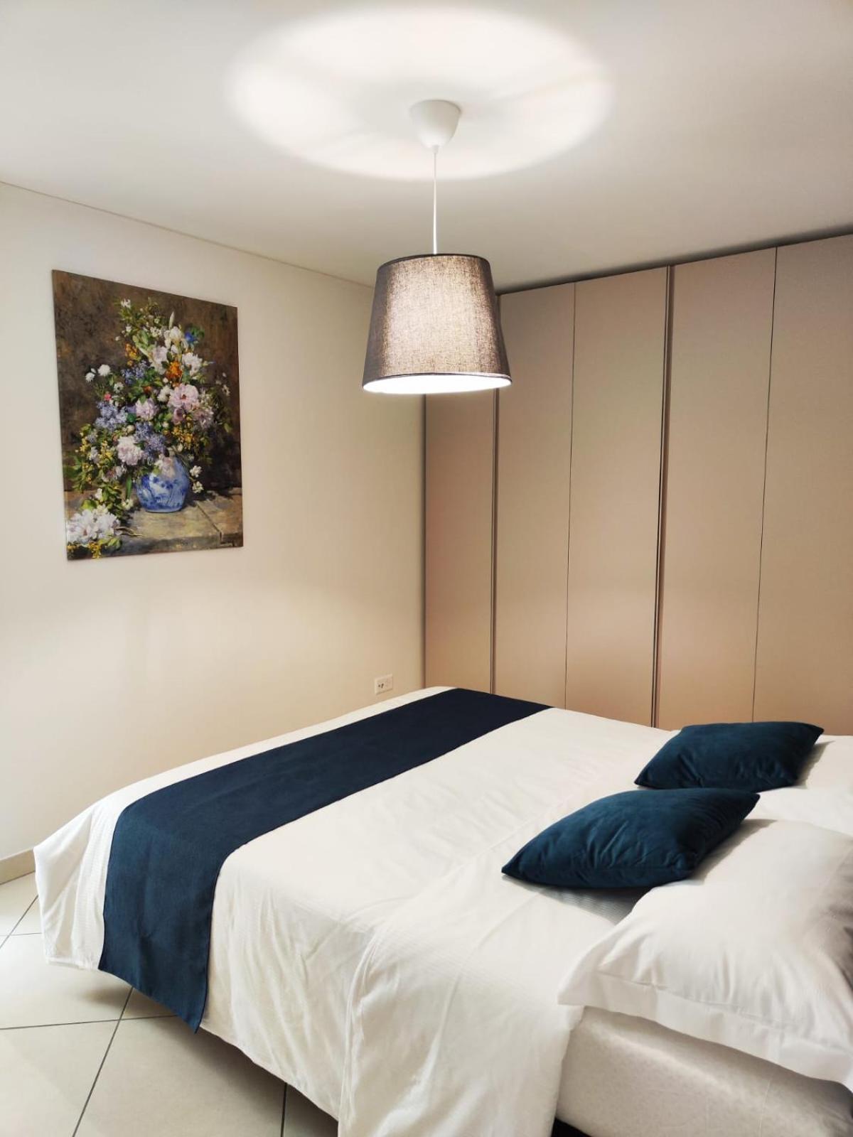 Casa Renoir - Schritte Zum Zee Apartment Locarno Luaran gambar